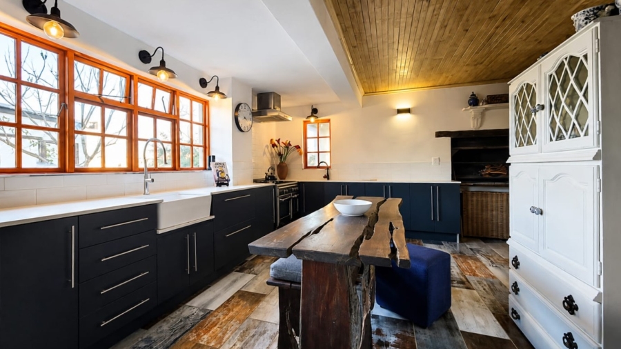 5 Bedroom Property for Sale in Stilbaai Wes Western Cape